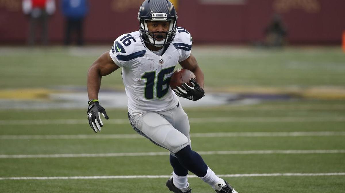 Tyler Lockett was a rookie sensation for the Seahawks, returning punts and kickoffs and catching passes — and earning a Pro Bowl invitation.