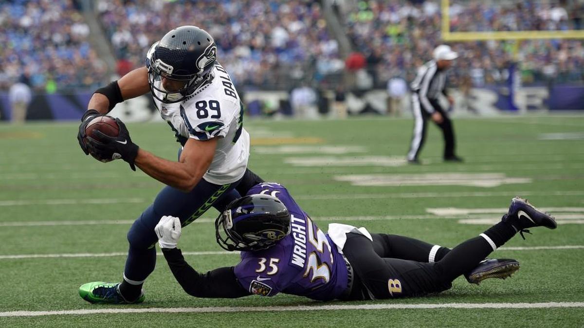 Seattle wide receiver Doug Baldwin (89), scoring past Baltimore defender Shareece Wright here, now has eight touchdown receptions in the past three games.