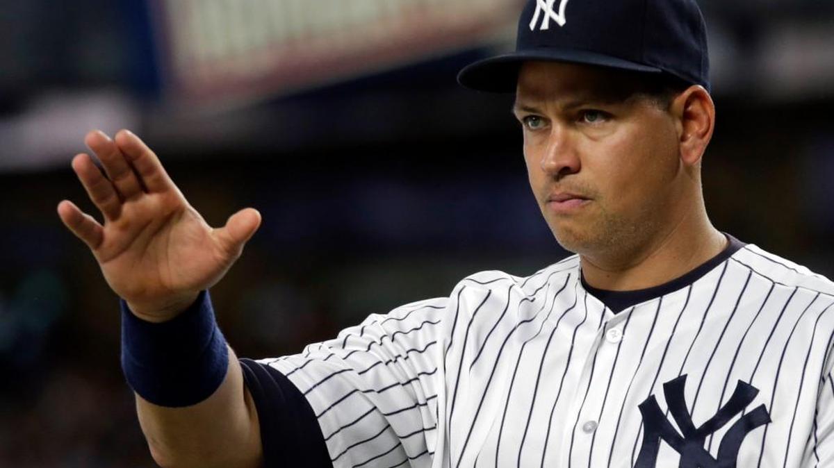 New York Yankees’ Alex Rodriguez acknowledges the crowd during a ceremony prior to his final baseball game with the team on Friday.